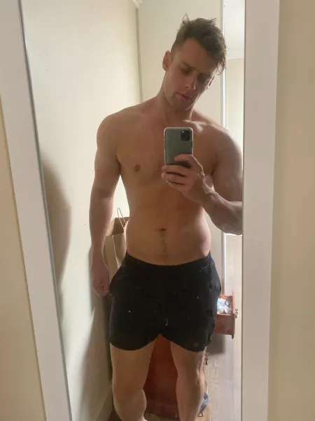 Arm pump noticeable here 💪🏼 by Something-useful