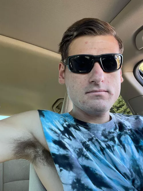 Armpit in public by ArgumentDecent666