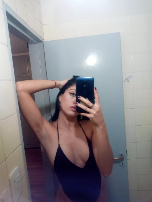 Armpits pretty and scented ready to have your face on them 💋 by loletlolita