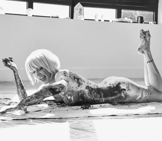 [Arrow] Katie Cassidy by lovethemcelebs