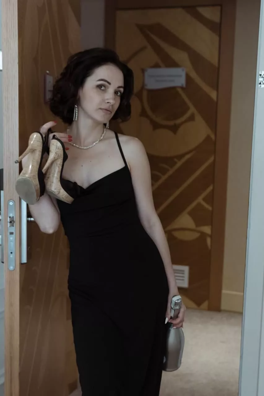 Arrows up if you wanna fuck me rough posted by ritaberry01