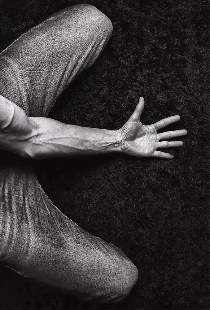 Artsy Forearm Porn posted by sexdork