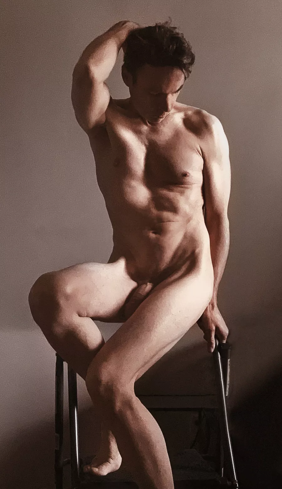 Artsy stepladder pose posted by flippy723