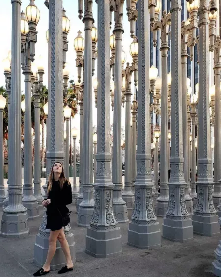 Arty 2 by SurpriseVixen