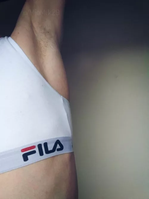 As promised I've let them grow a bit longer. Should I keep going or is it time to shave again? 🤭 by MiaMlk29