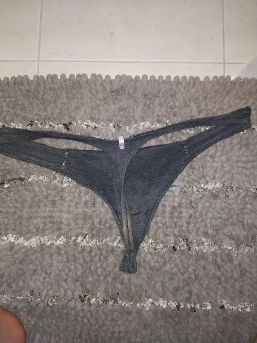 As requested there is the back by chickenugget41