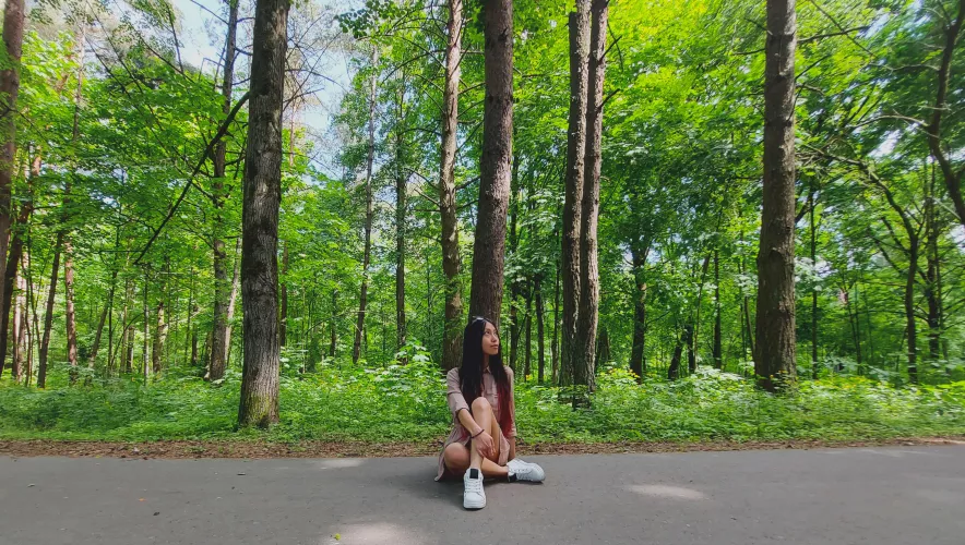 ASIAN BABYDOLL ⭐ come check what's under these clothes🍷 50% promo and 5$ only ❤🍷 I post daily and do private requests as well ⭐ OF: murrr by murrr6565