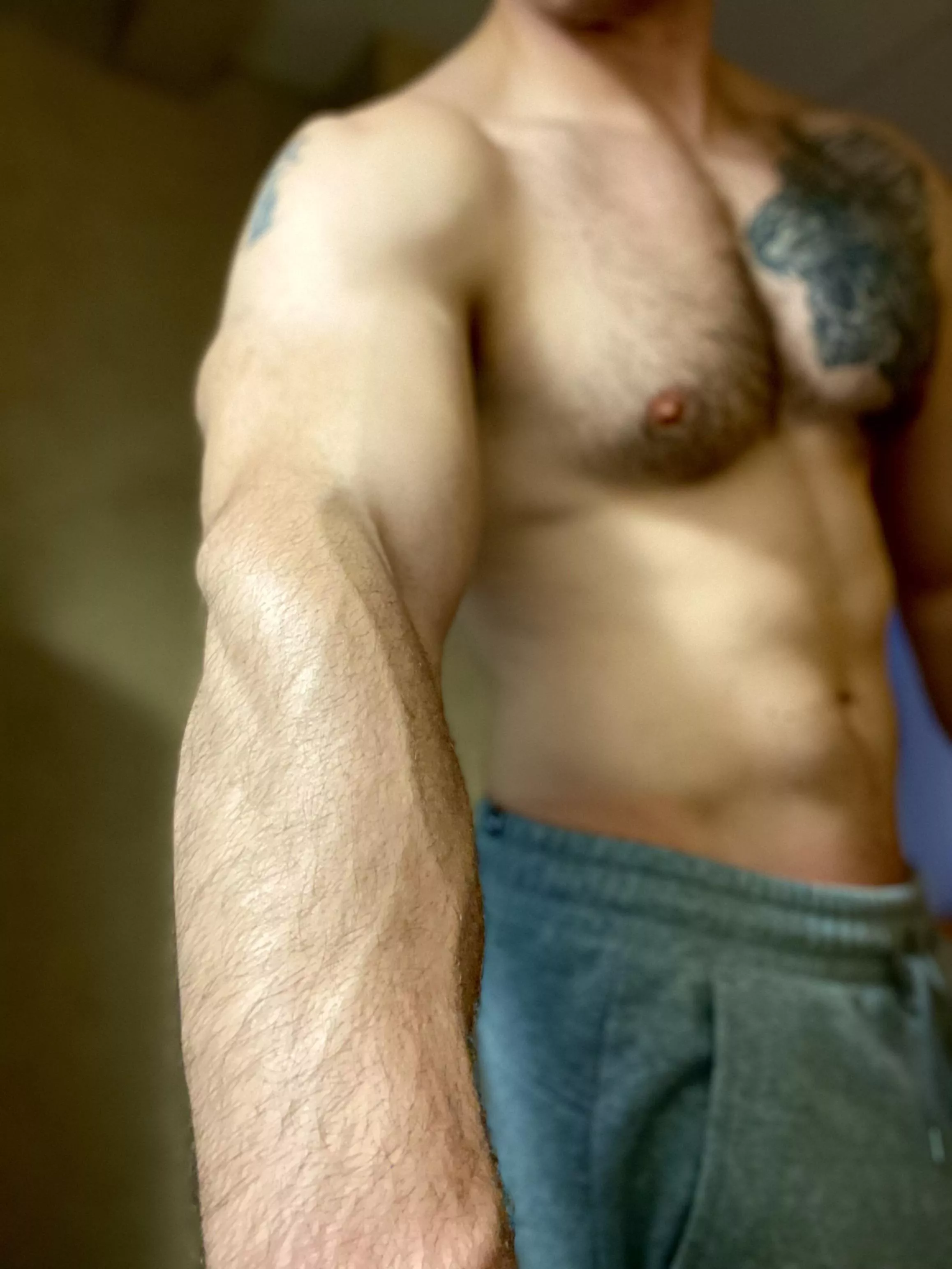 Asking Santa for bigger forearms 😋 posted by gypsysoul3159