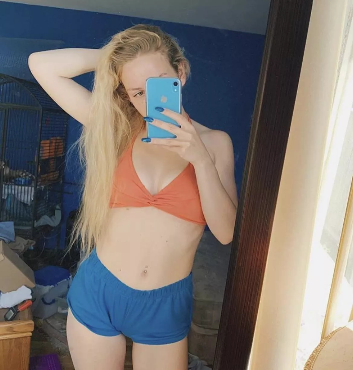 Ass pussy or tits first 😜 posted by Prettyliltoes01