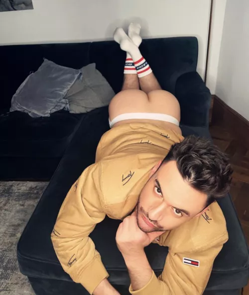 Ass UP! 🍑🆙 by RoundnBubbly