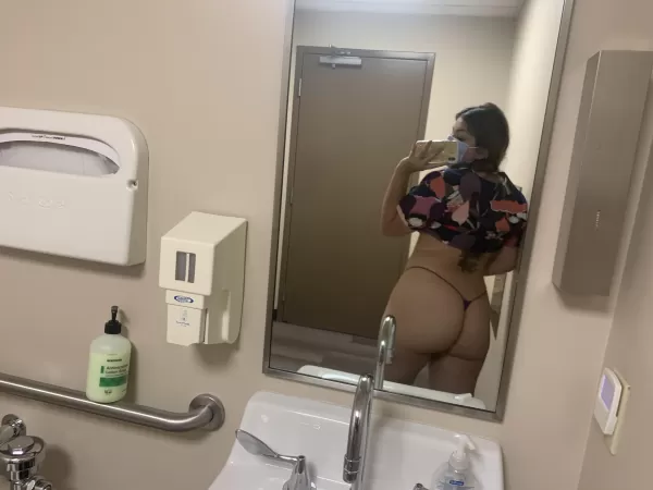 assential worker 🖤 by Lolaj_1