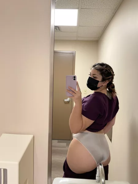 assential worker 😋 by Lolaj_1