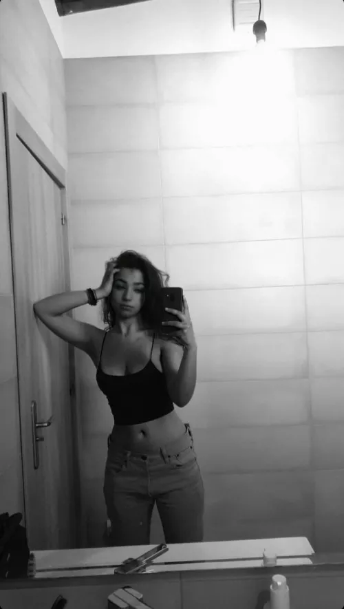 At home theres not need for a bra by thatonealt20