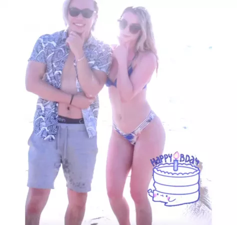 At the beach by Tremendous_Tiger