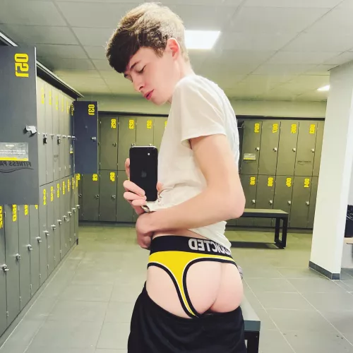 At the gym 😏 by Craig-Kennedy