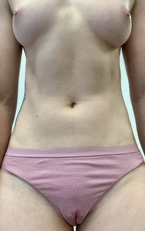 At work, this is what your comments do to me💦. [f] by luvjp69