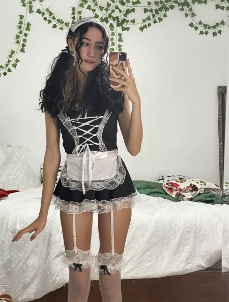 At your service🖤 by Miabellerina