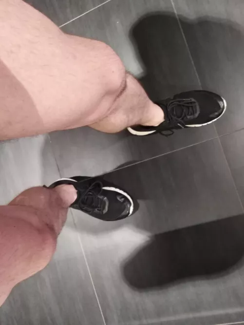 At your service 😈 by HelladeepOF