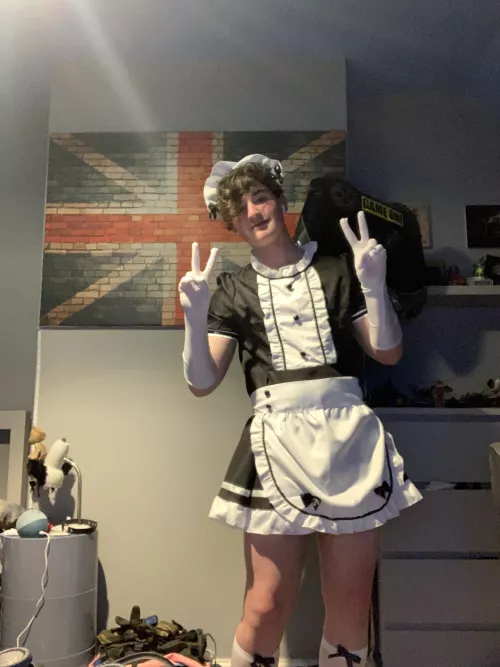 at your service ^w^ by femboy_waifu