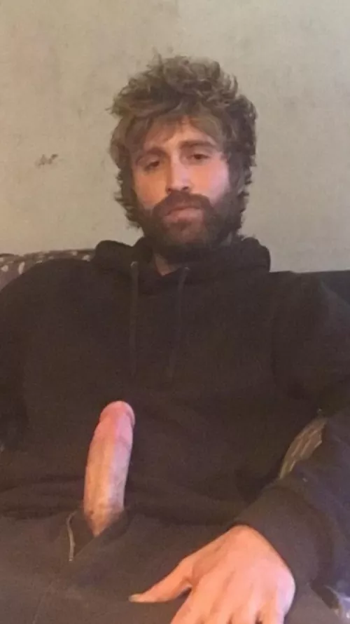 **attempted sexy, have a seat ** how’d I do 😊😂 by Patient-Analysis-554