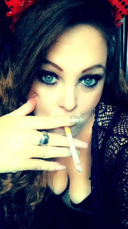 🧡🖤 Attitude adjustment.🧡🖤 by OceanEyez00