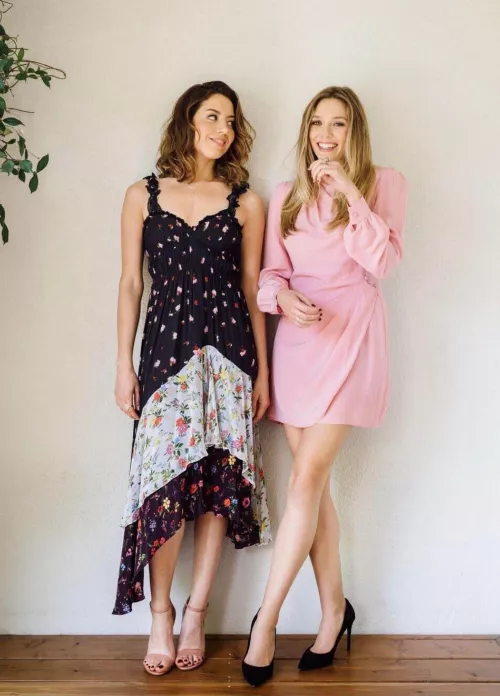 Aubrey Plaza & Elizabeth Olsen by r_a-i_n