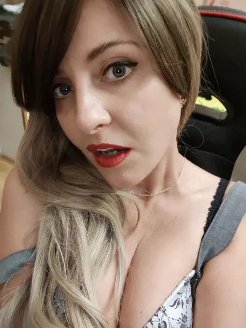 Autumn is a wonderful time of the year by Flat-Gold-1902