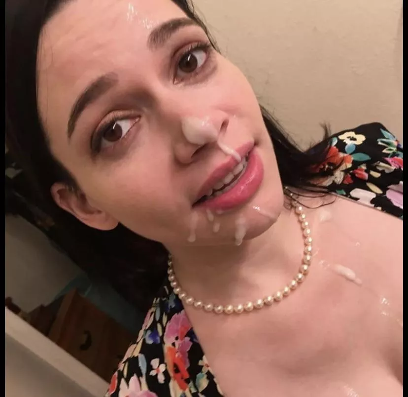 [Ava Link] who is she btw posted by Far-Birthday3820