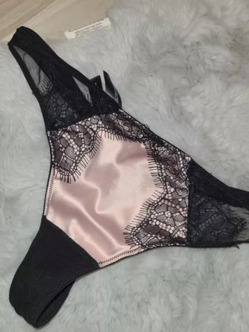 Available to all my pussy lovers 💗 by JuiletsSecret