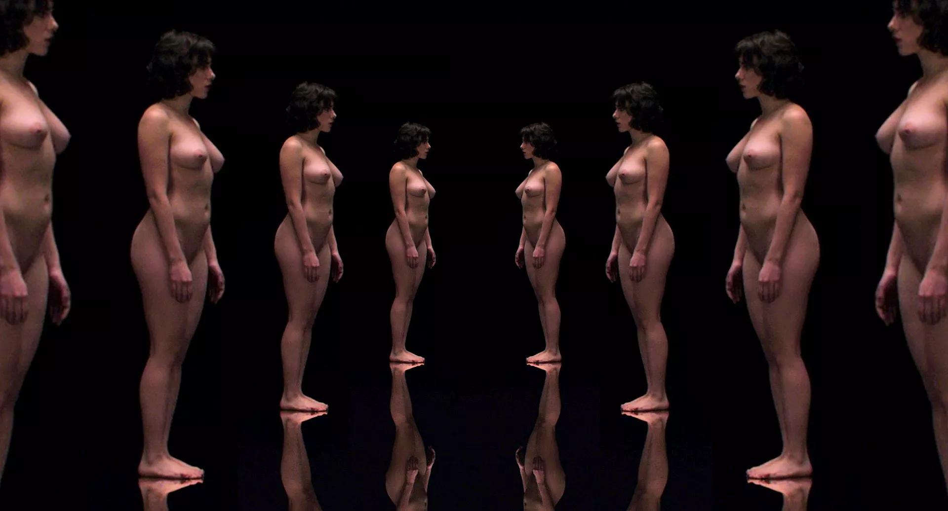 [Avengers] Scarlett Johansson posted by lovethemcelebs