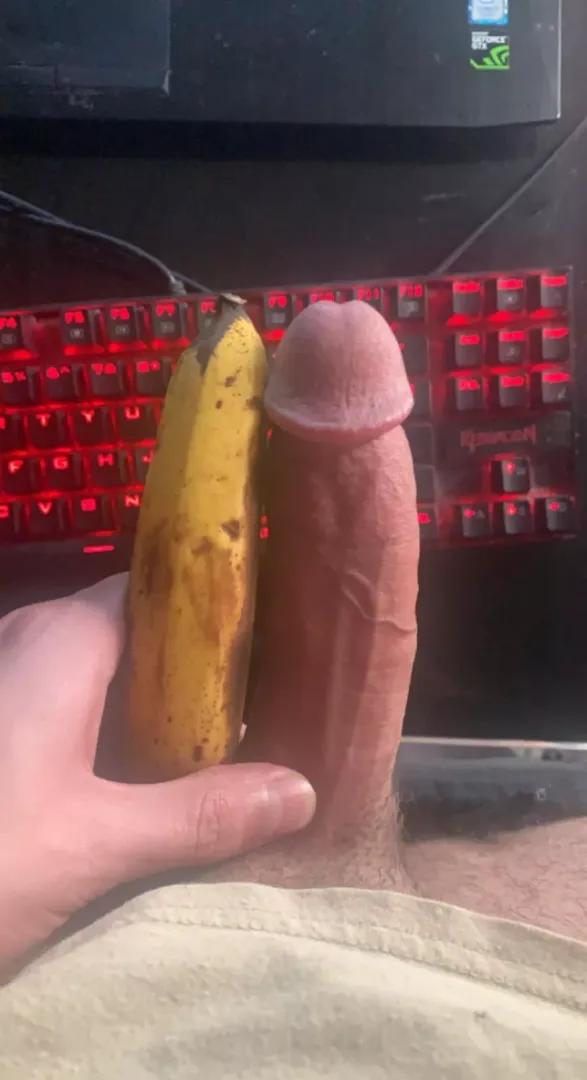 Average dick average banana posted by EasePrestigious5