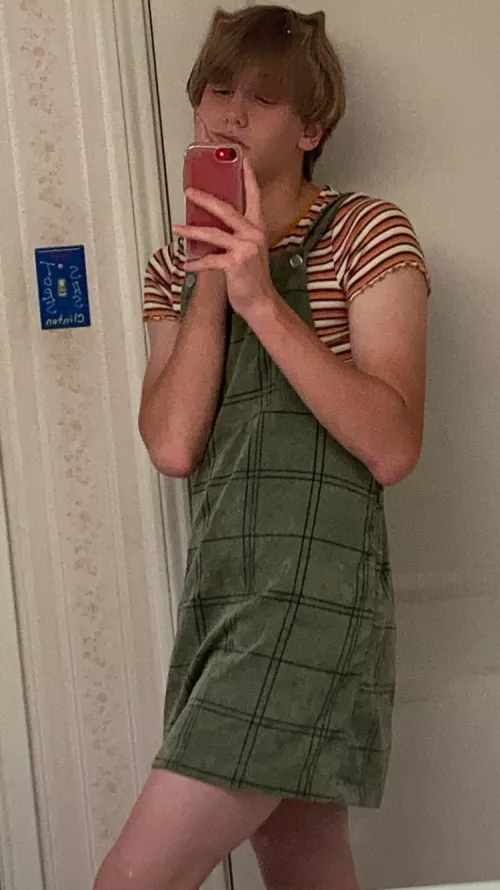 Average hyperpop fan by DoTheMario_Official