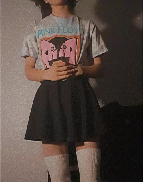 average pink floyd fan by NoPlaceLikeNotHome