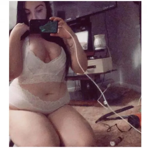 Awake and horny😋😋 by emikoxo