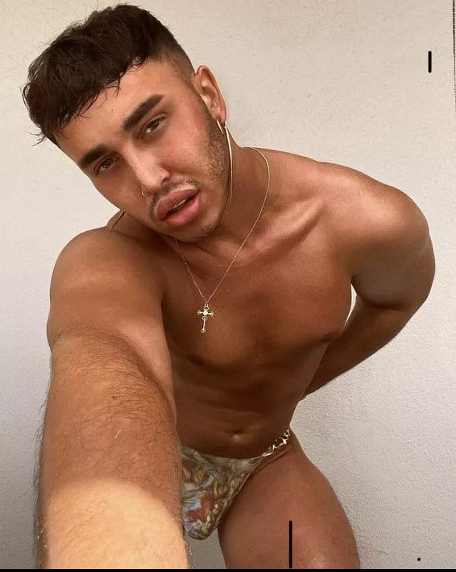 Awhora looking tasty posted by pytha_