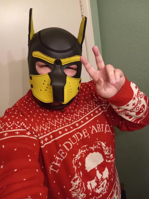 Awrooo! Happy PAW-lidays! by Atomsmasher420