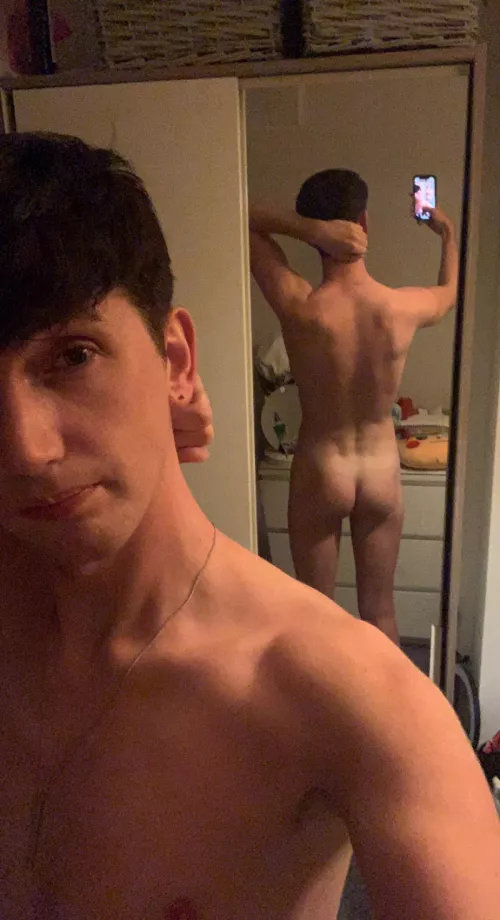 Aye this dumb college kid is naked again 😜✌️ by Dillon-Daytona