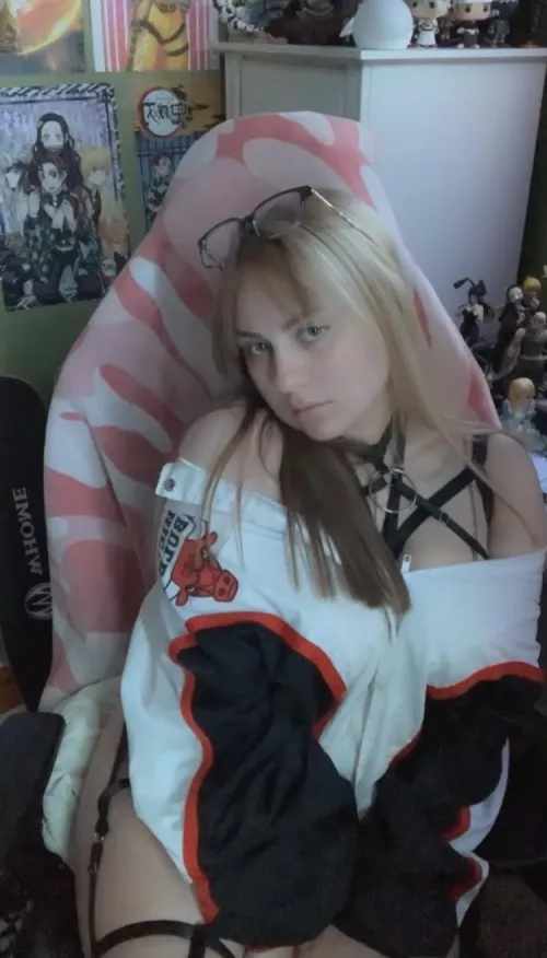 Babe come give me some attention on my FREE OnlyFans😉😛❤️ LINK IN THE COMMENTS🌶😩 by Itsambeh