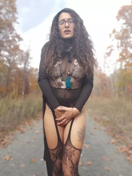 Babe lost in the woods by beebaby2