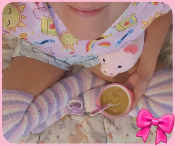 Baby got APBLESAUCE!!!👏🏻🤤♡ an got it in princessbowl!🥰 by PAnDaBeBi