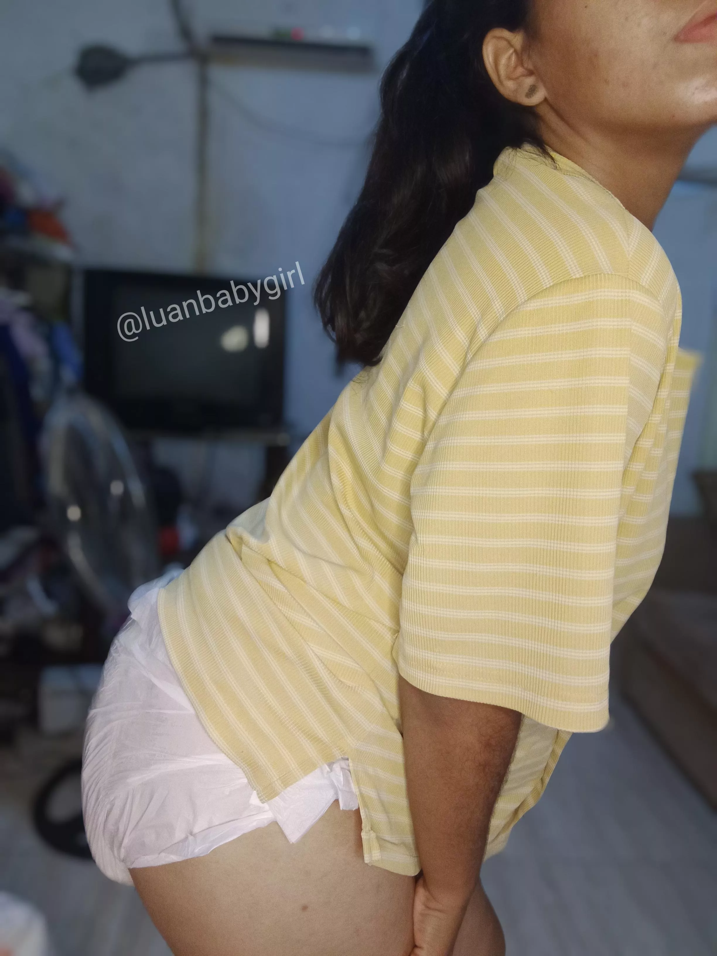 baby pose 🍼 posted by luanbabygirl