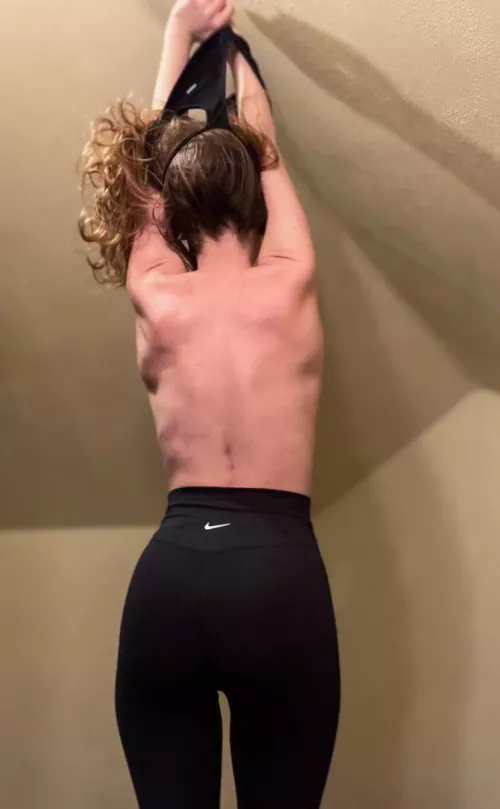 babybackribs & 🍑cobbler for dinner by posy_pot