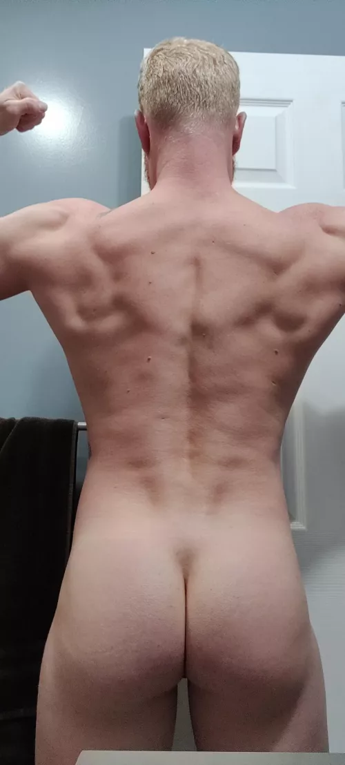 Back and glutes by zhanson93