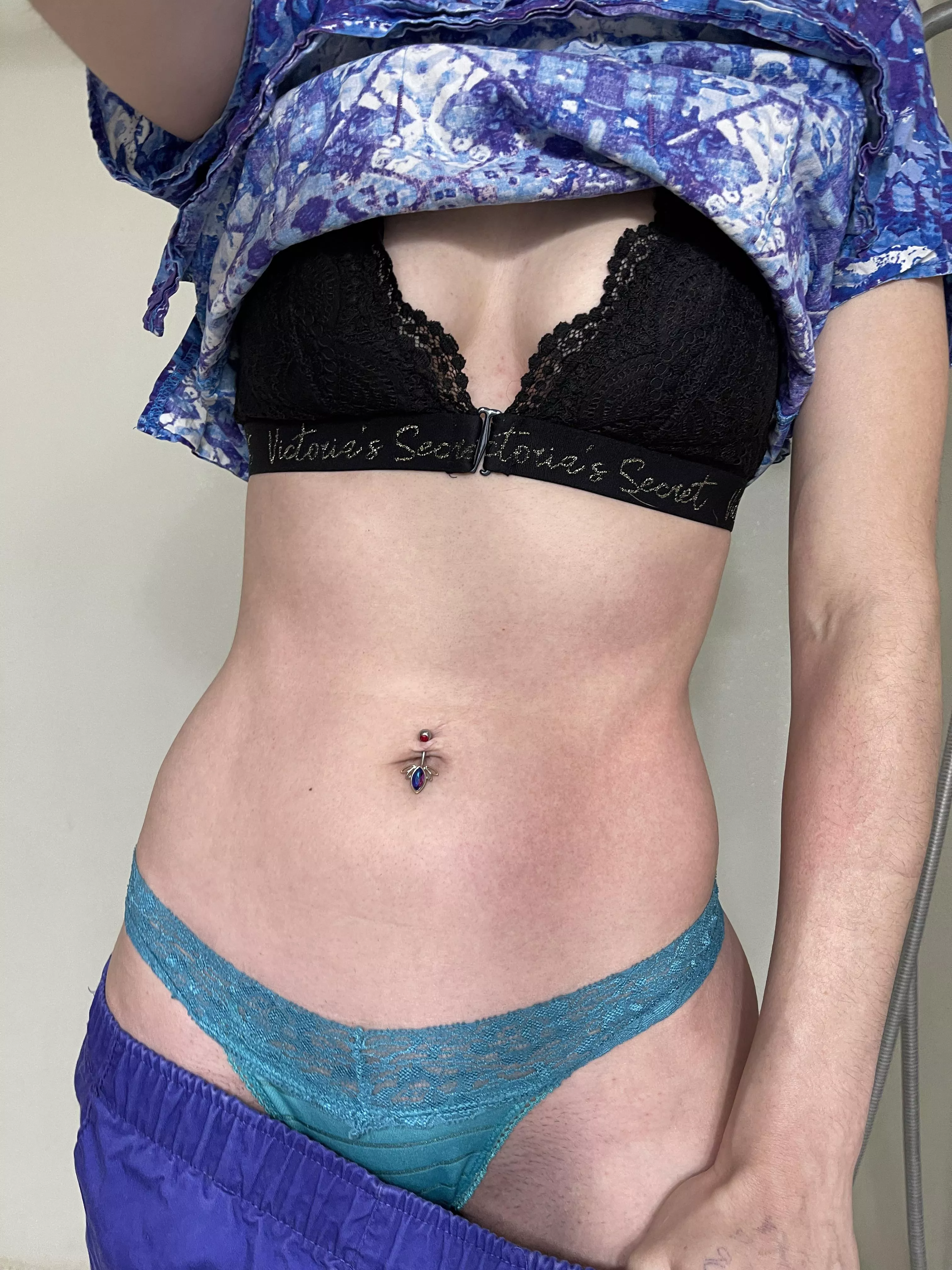 Back at it again another 7 straight and no day off, but maybe after seeing this photo you will😜😈 posted by UhSecret