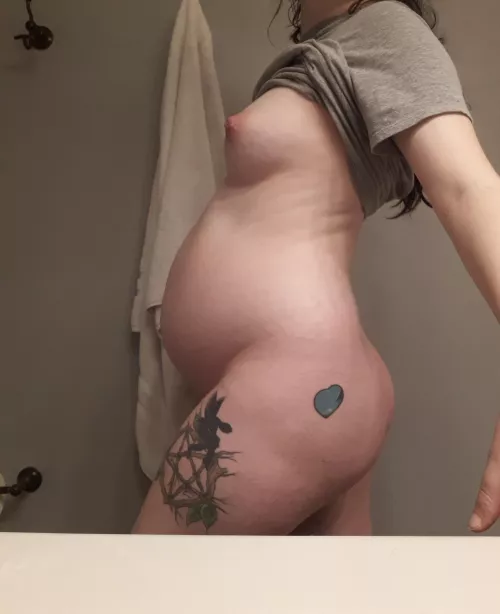 Back at it 😋 by AryaCavannOf