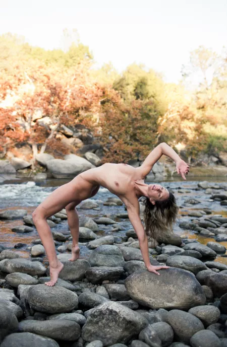 Back bending at the creek. Yoga in nature feels so good! by steph_in_space