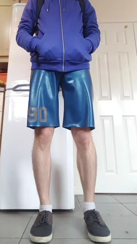 Back from a walk in town by lfyhdhv