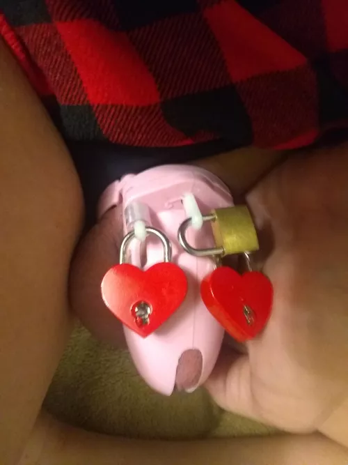 Back in..pink! With superglued locks by makotrap