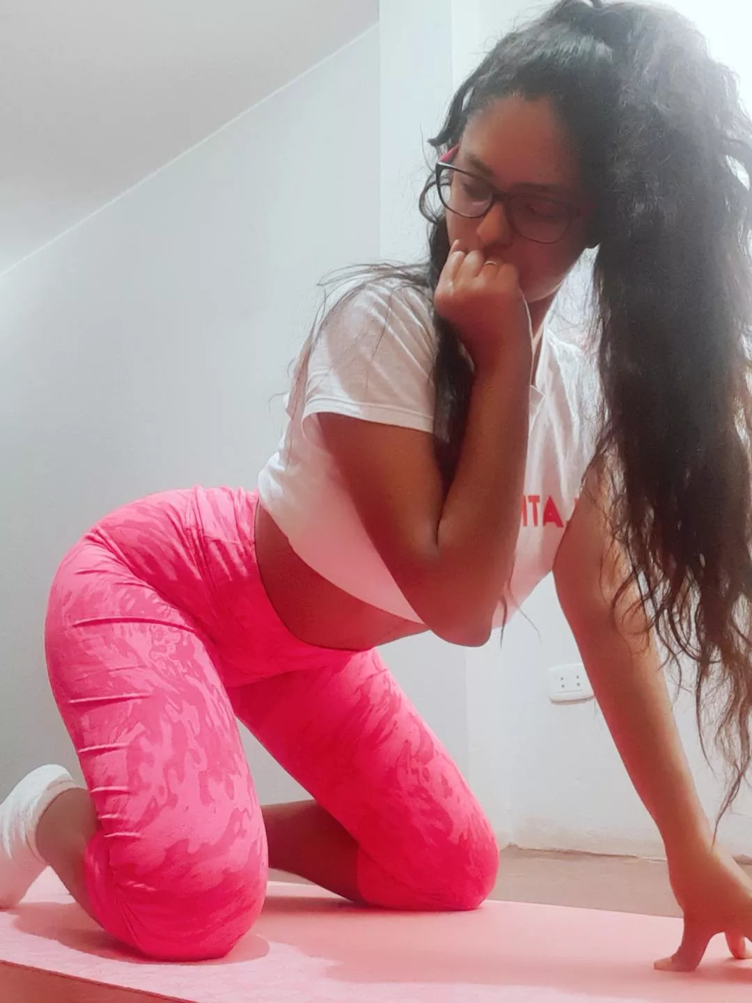 Back to exercising in the mornings✌ posted by Kathaaddiction