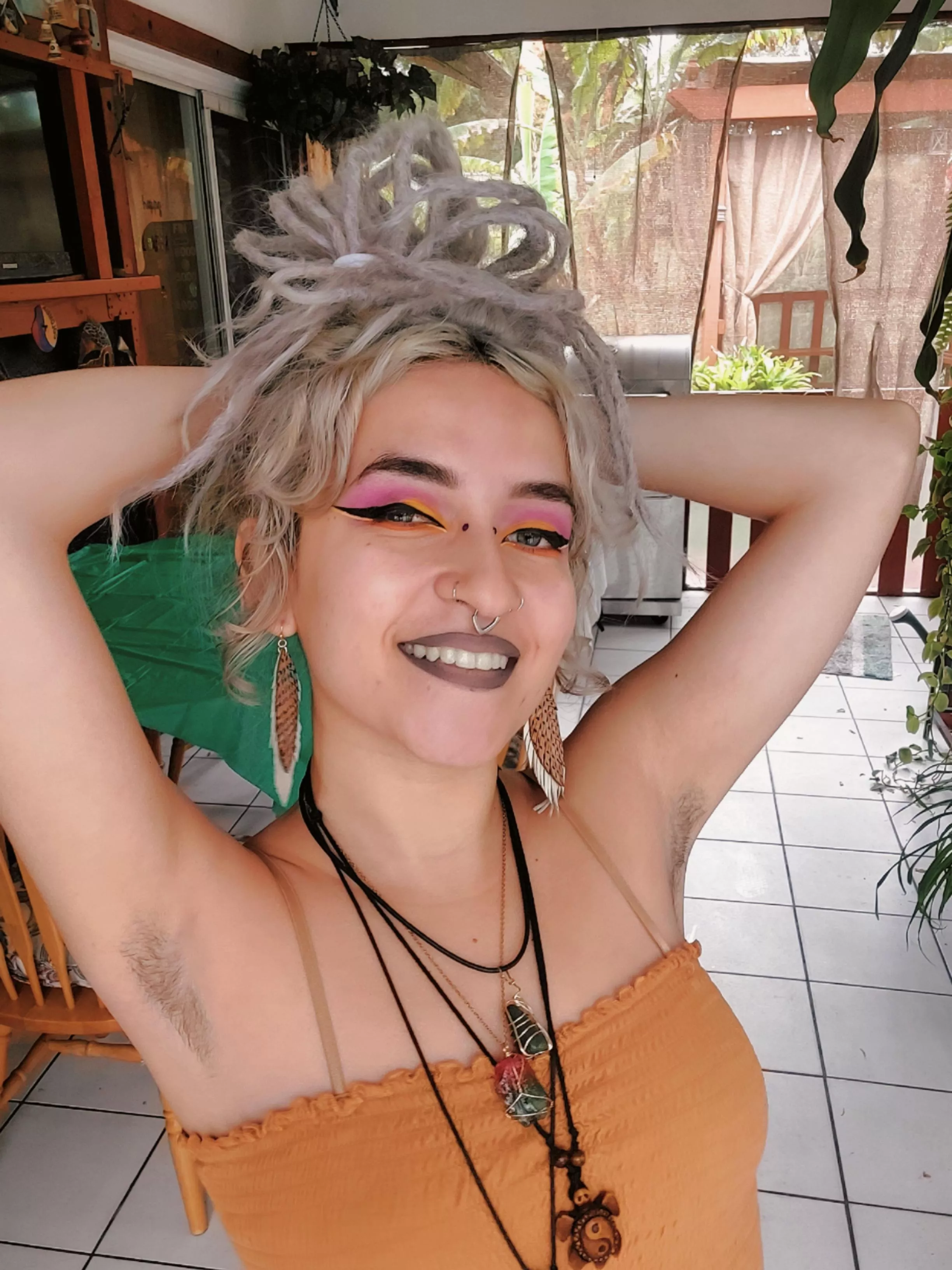 Back when I was growing them out! Happy Saturday! 😘🌿🍃🌼 posted by deathofvenusx